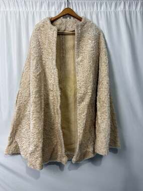Vintage 1960s Handmade Cream Faux Persian Lamb Fur Open Front Cape Cloak Coat